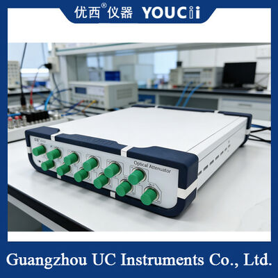 Переменный оптический аттенуатор с потерями вставки менее 1,8 дБ